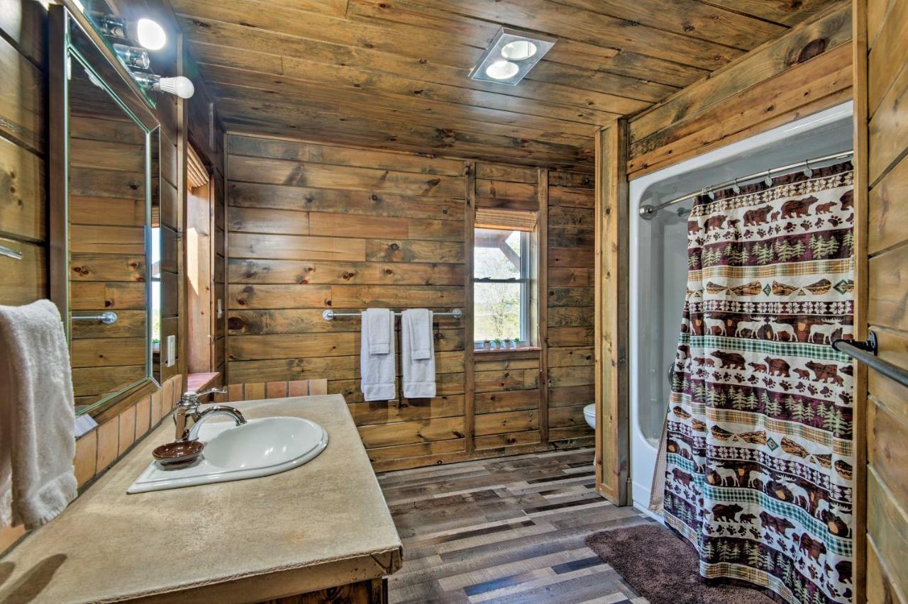 Broken Bow Mountaintop Home With Hot Tub! المظهر الخارجي الصورة
